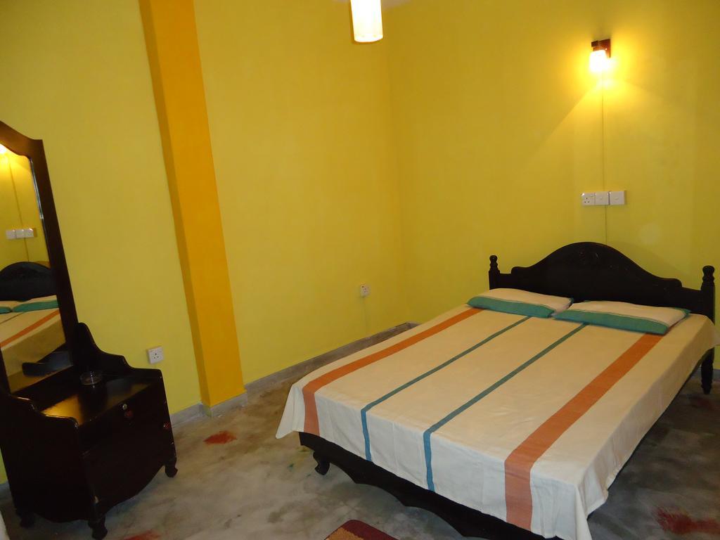Candy Home Kandy Esterno foto