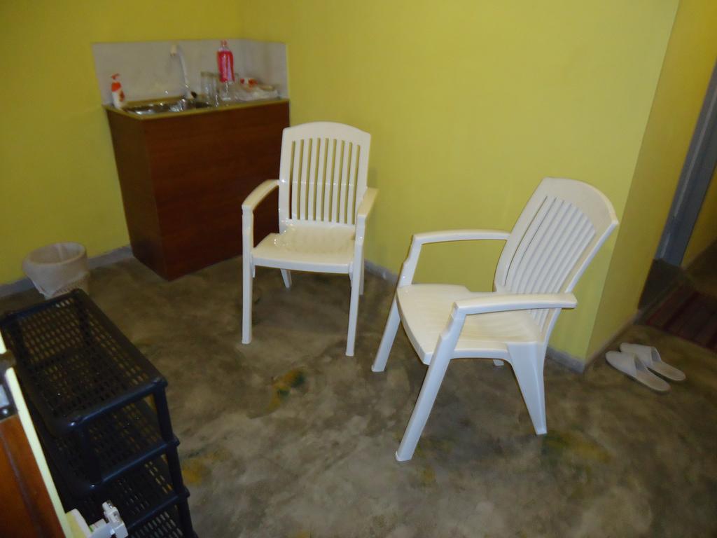 Candy Home Kandy Esterno foto
